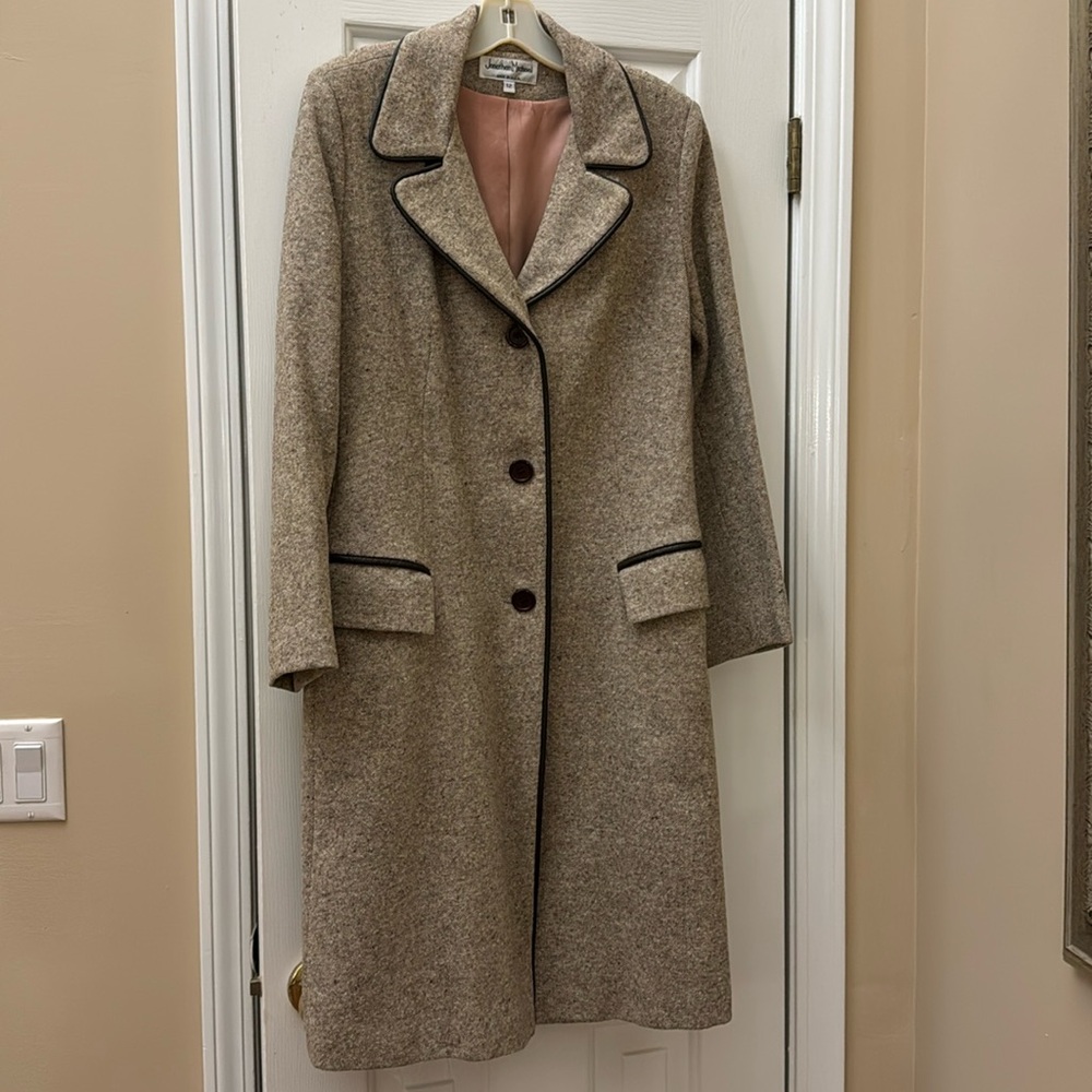 Jonathan Michael tweed/boucle tan coat with leather trim
